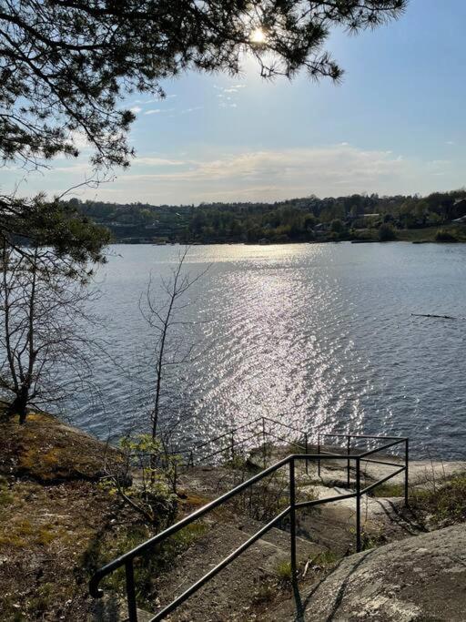 Leilighet Ved Sjoen Med Strand Lejlighed Porsgrunn Eksteriør billede